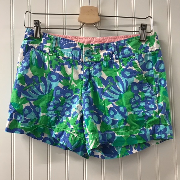 Lilly Pulitzer “Bee in your Bonnet” Callahan Short - Picture 3 of 6